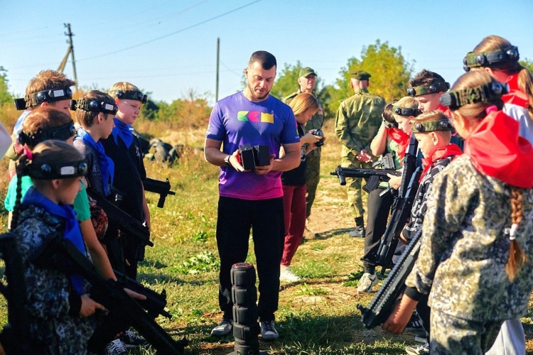 Казачья молодежь приняла участие в военно-тактической игре «Лазертаг»