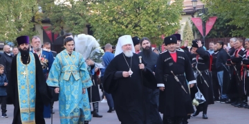 Казаки и представители Союза казачьей молодежи Кубани посетили литургию в честь светлого праздника Покров Пресвятой Богородицы и Дня образования Кубанского казачьего войска