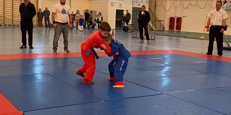 Кореновские казачата заняли призовые места в соревнованиях по универсальному бою