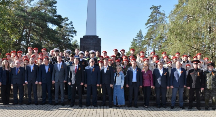 Кубанские казаки и казачья молодежь приняли участие в памятных мероприятиях