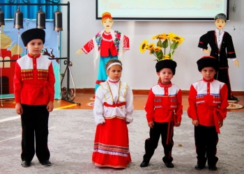 Ленинградские дошкольники пополнили ряды казачат