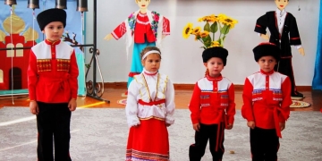 Ленинградские дошкольники пополнили ряды казачат