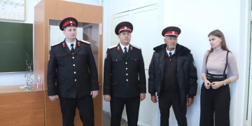 Председатель Союза казачьей молодёжи Кубани посетил казачью школу Крыловского района