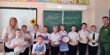 Школьникам Динского района рассказали о блюдах народов мира