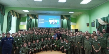 Тимашевские кадеты встретились с военным обозревателем