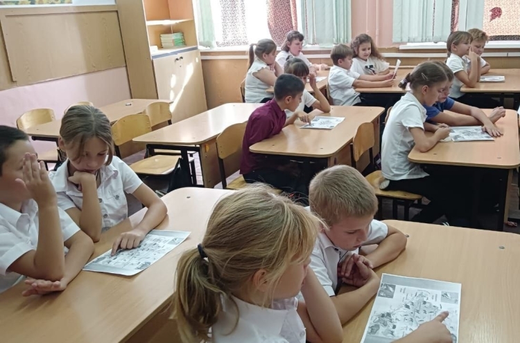 В казачьей школе провели урок, посвященный Дню воссоединения новых регионов с Россией