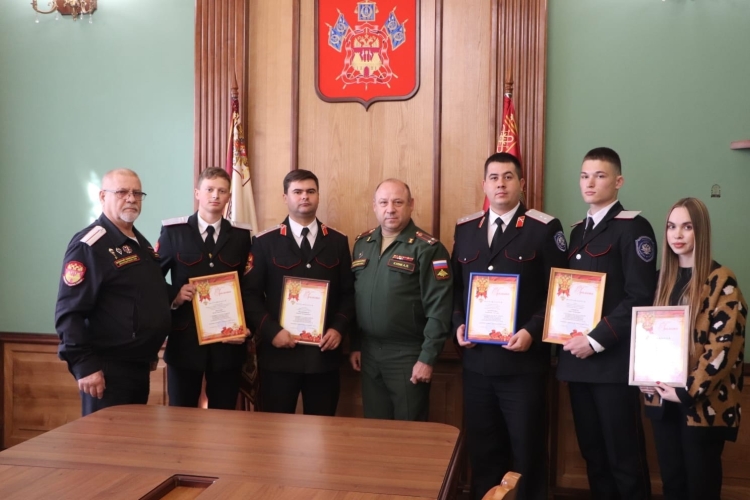 В Краснодаре прошла встреча Союза казачьей молодежи Кубани с представителями военного комиссариата