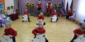 В станице Медведовской дошкольников посвятили в казачата