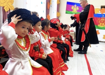 В Тбилисском районе дошкольники пополнили ряды казачат