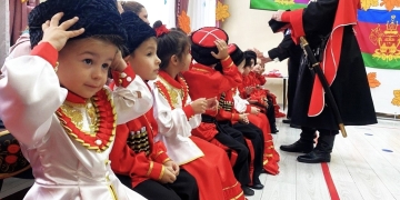 В Тбилисском районе дошкольники пополнили ряды казачат