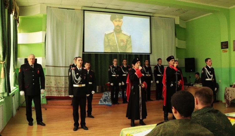 В Тимашевске кадеты выступили с творческими номерами