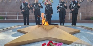 Воспитанники клуба «Святогорец» несут Вахту Памяти