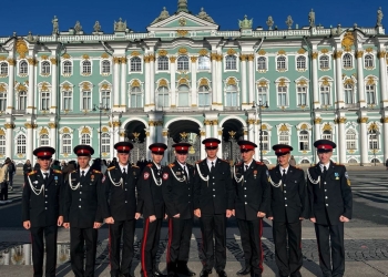 Юные казаки посетили достопримечательности Санкт-Петербурга