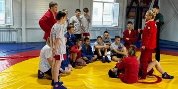 Для кадетов-трошевцев провели мастер-класс по самбо