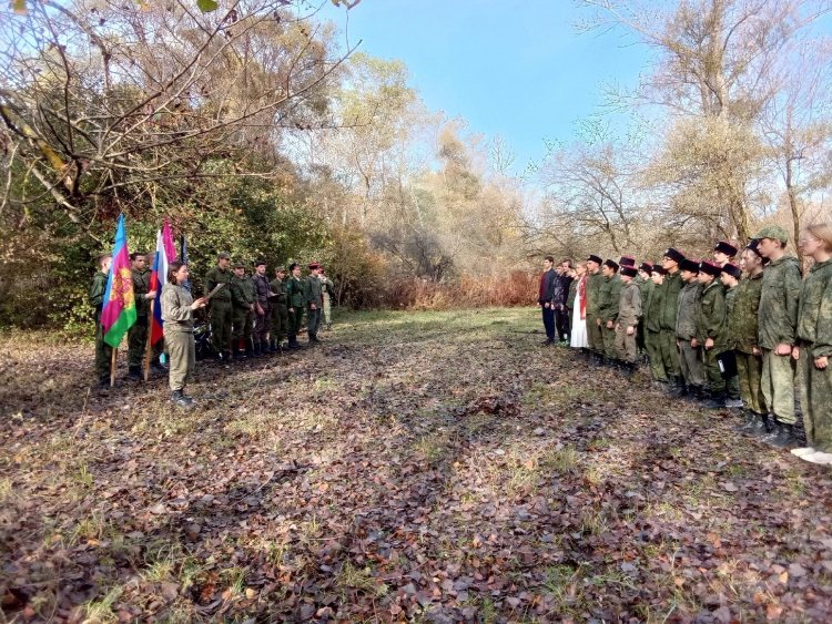 Казачья сотня АГПУ провела военно-полевые сборы