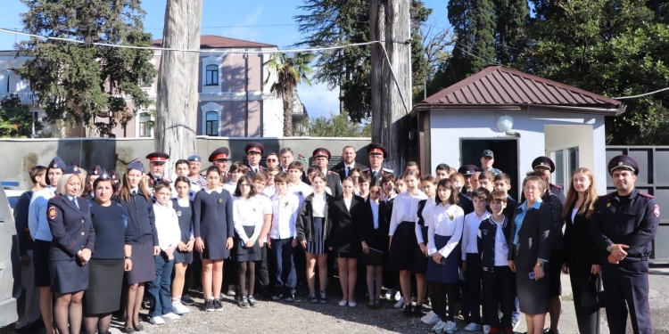 Кубанские казаки приняли участие в митинге в память о казаке-герое Анатолии Сидоренко