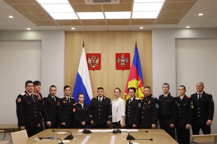 Атаман Кубанского казачьего войска встретился с участниками Союза казачьей молодежи Кубани