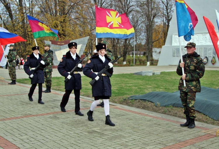Динские казачата приняли участие в мероприятии в честь Дня неизвестного солдата