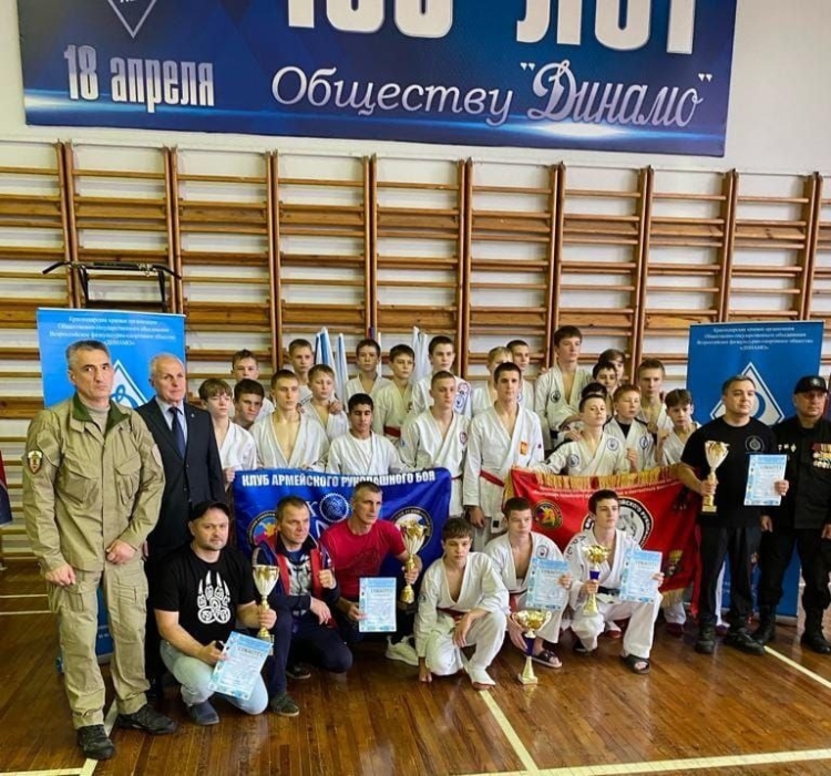 Казачата приняли участие в соревнованиях по рукопашному бою