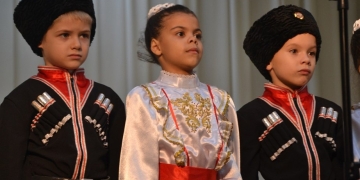 В Новороссийском районе прошел концерт ко Дню матери-казачки