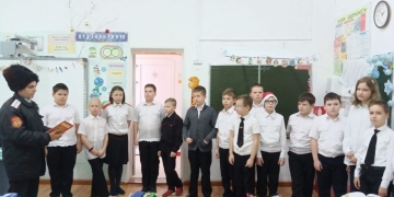 Выселковским казачатам рассказали об истории казачества