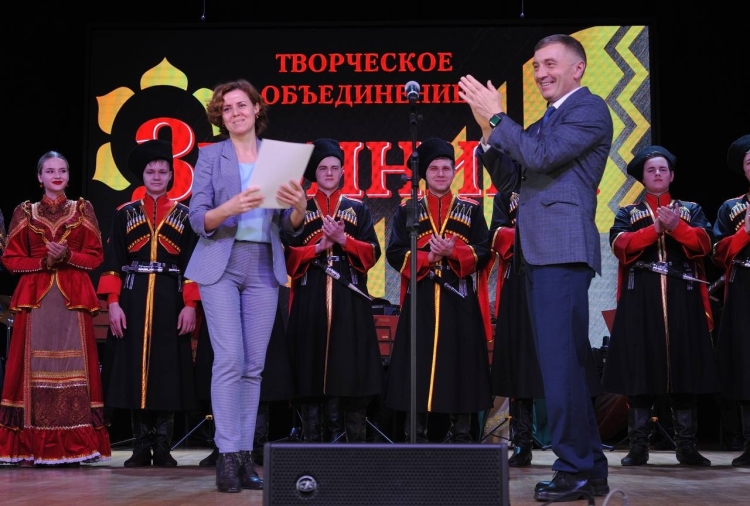 Ансамблю «Казачата» присвоили звание «Заслуженный коллектив народного творчества РФ»