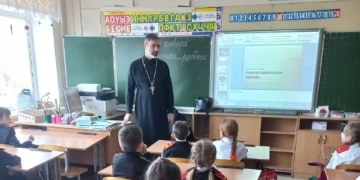 Для анапских казачат провели Час духовности