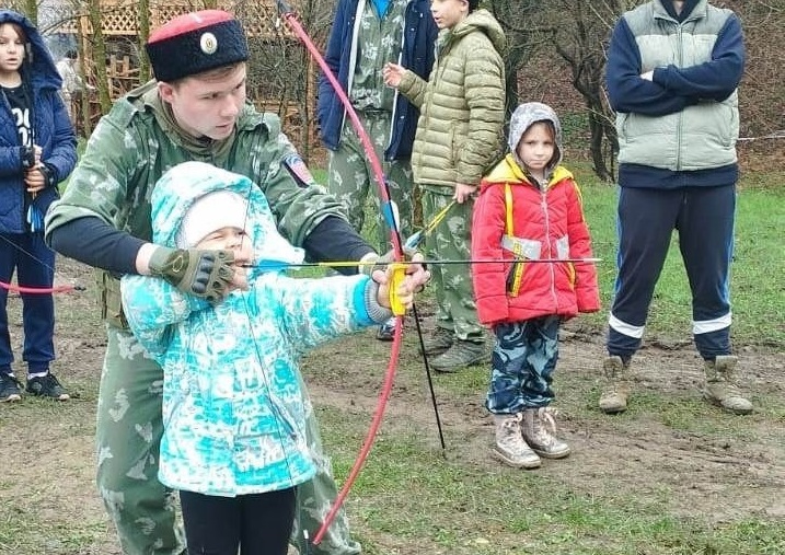 Для казачьей молодежи организовали военно-полевой выход