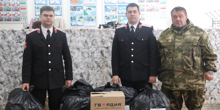 Казачья молодежь собрала гуманитарную помощь для участников спецоперации