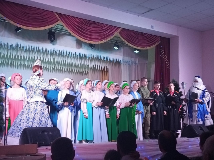 Казачья молодежь Темрюкского района приняла участие в праздничных мероприятиях