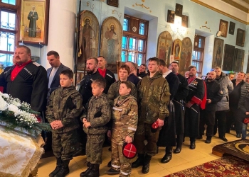 Участники Союза казачьей молодежи Кубани посетили Божественную литургию в Тамани