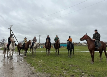 Воспитанники казачьего клуба приняли участие в конном походе