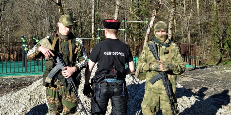 Воспитанники клуба «Святогорец» провели военно-полевые сборы