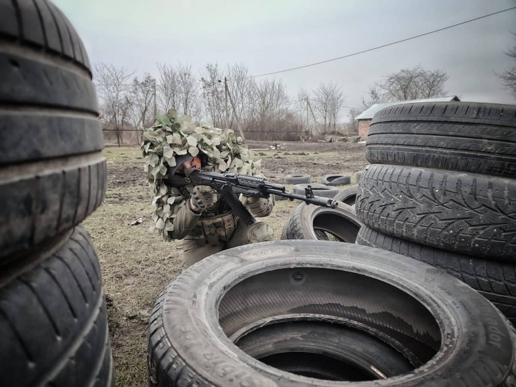 Выселковские казачата продолжают тренировки в школе молодого бойца имени В. Колядова