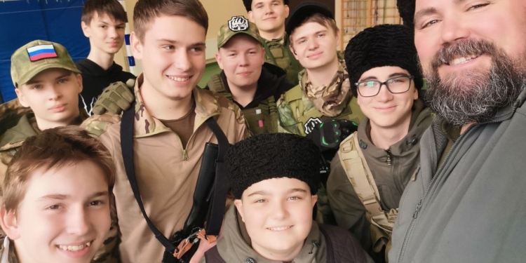 Для воспитанников казачьего клуба провели тренировку