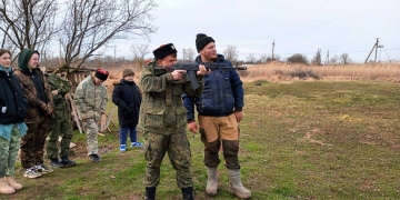 Для воспитанников казачьего военно-патриотического клуба «Пластун» прошли очередные занятия