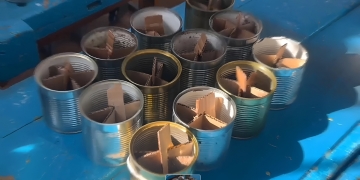 Казачата Гулькевичского района изготавливают окопные свечи для участников спецоперации