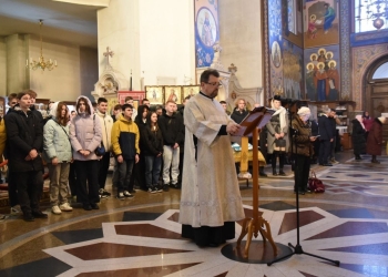 Казачья молодежь посетила литургию