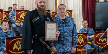 Казачья молодежь продолжает помогать фронту