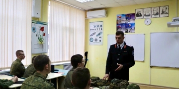 Председатель Союза казачьей молодежи Кубани провел патриотический урок