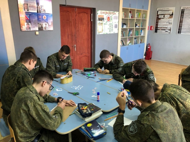 Тимашевские кадеты помогают участникам спецоперации