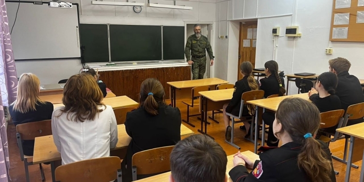 В Славянском районе для казачат прошел урок мужества