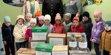 Динские казачата подготовили гуманитарную помощь участникам СВО