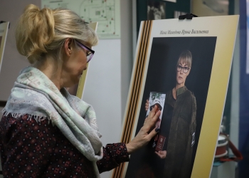 В Краснодаре открылась фотовыставка «Жены Героев»