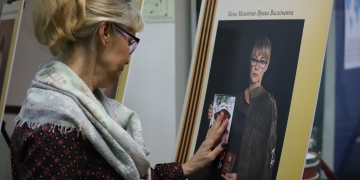В Краснодаре открылась фотовыставка «Жены Героев»