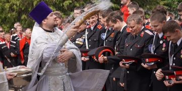 Казачья молодежь приняла участие в памятном мероприятии