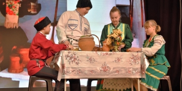 В Абинске провели фестиваль «Край наш казачий- родная земля!»