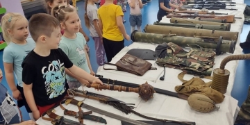 Юным казачатам рассказали об оружии солдат Великой Отечественной войны